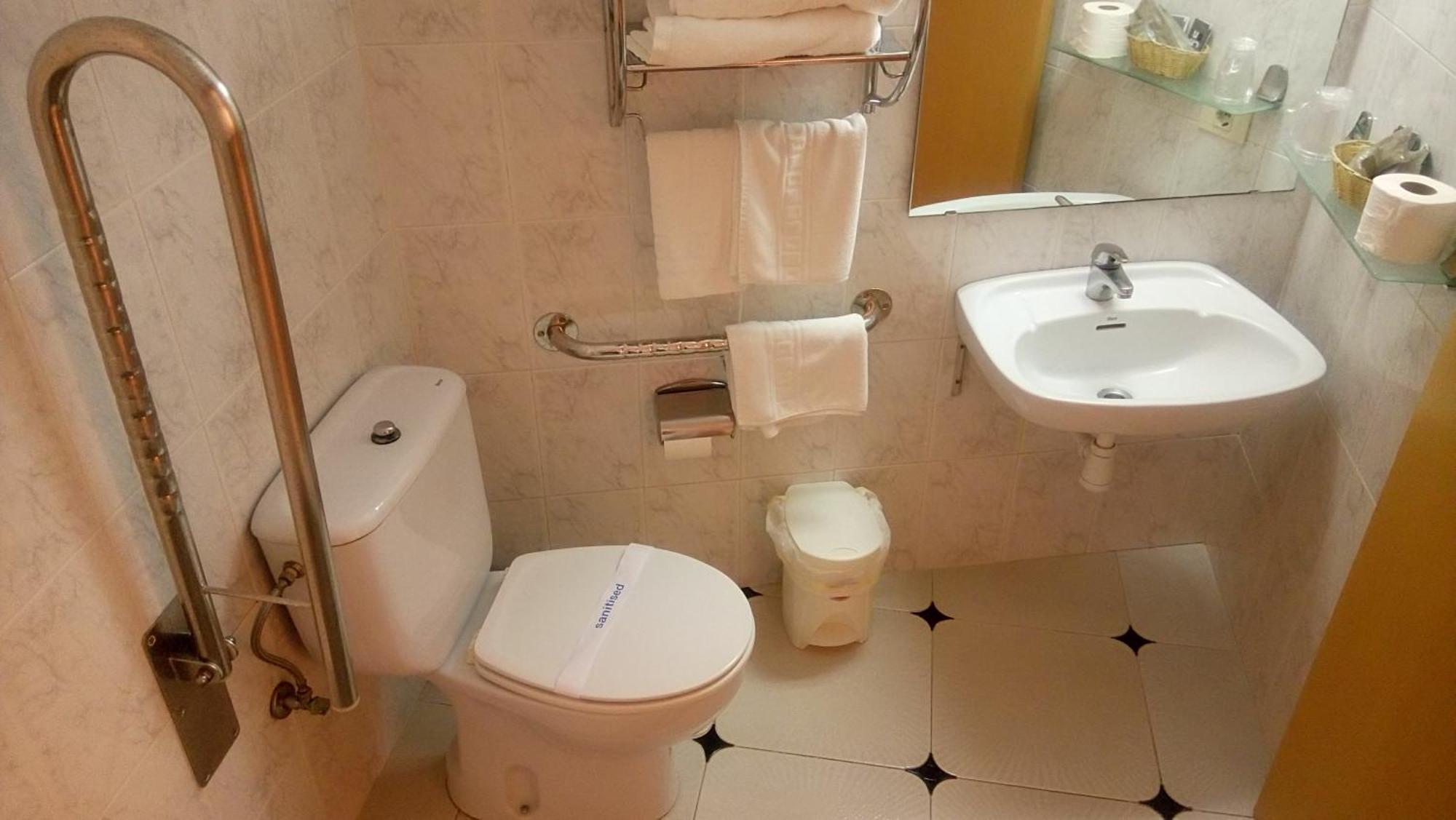 Hotel Vilobi Viloví de Oñar